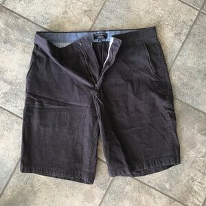Banana Republic Men’s 34       Emerson Shorts